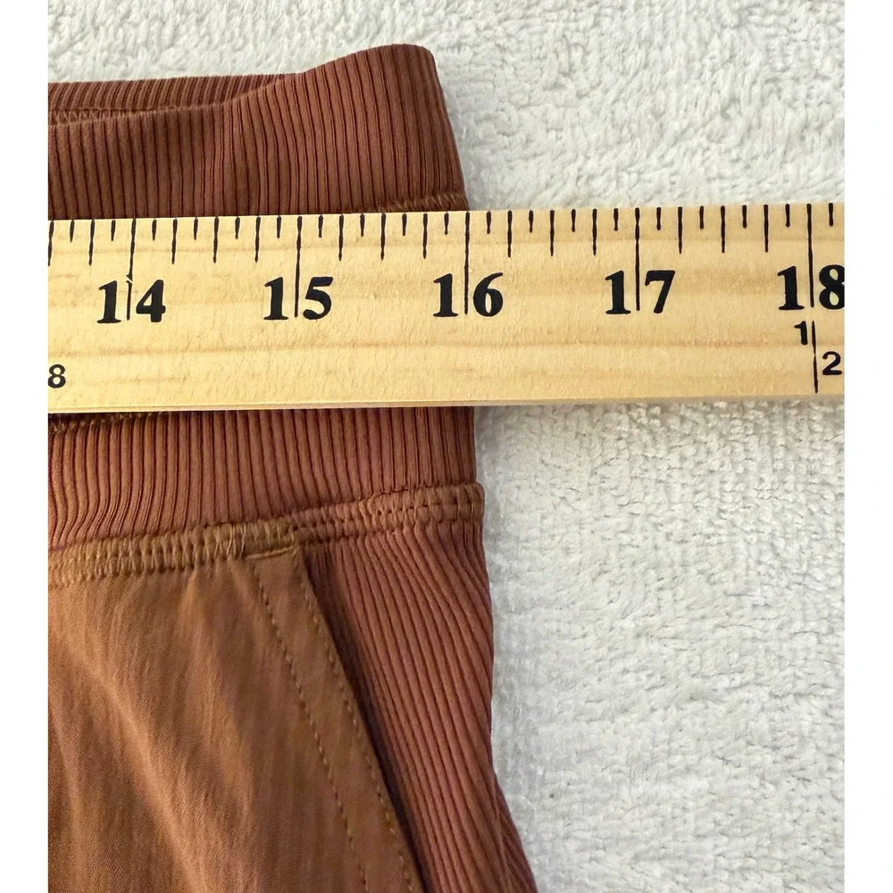 Lululemon Joggers Women's Size 6 Brown Dance Studio Mid Rise Athletic Yoga Pants - Picture 6 of 6
